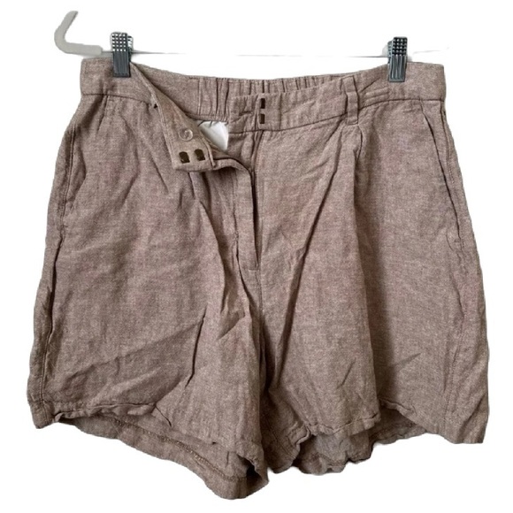 Old Navy Extra High-Waisted Linen-Blend Taylor Shorts - Picture 3 of 4